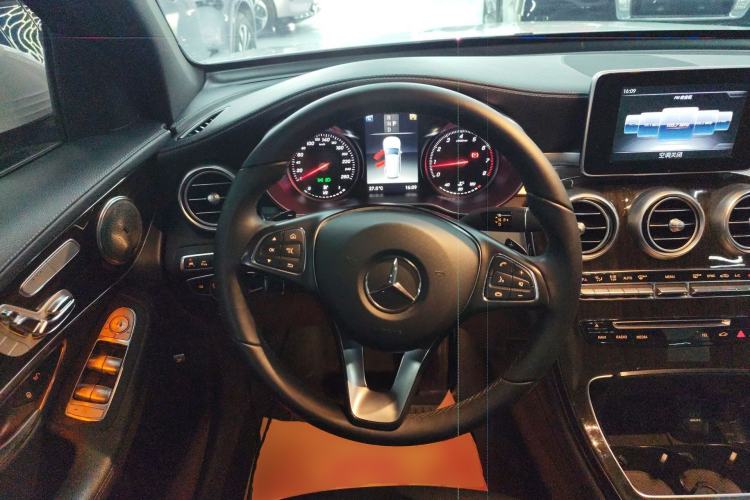 Used Mercedes-Benz GLC 2019 Facelift GLC 260 L 4MATIC Luxury Model