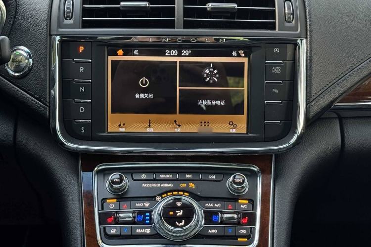 Used Lincoln Continental 2019 2.0T Two-Wheel Drive Luxury Edition China VI Standard