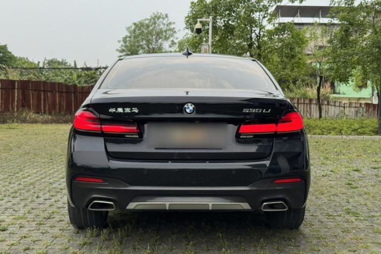 Used BMW 5 Series 2021 Facelifted 530Li Leading Edition M Sport Package
