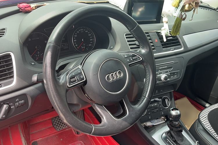 Used Audi Q3 2017 30 TFSI Fashion Model
