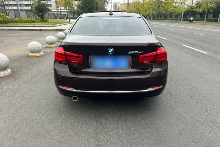 Used BMW 3 Series 2016 320Li Ambition Model
