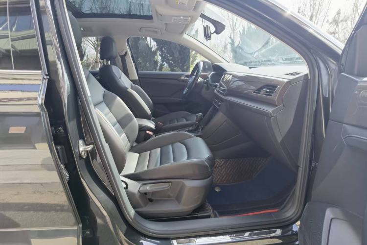 Used Volkswagen Tharu 2021 280TSI Two-Wheel-Drive Luxury Edition Right Front Seat