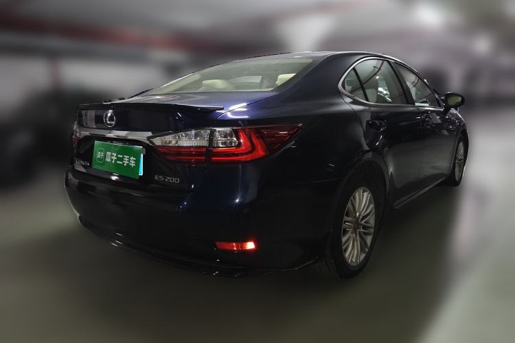 Used Lexus ES 2015 200 Elite Edition Rear Right 45 Deg