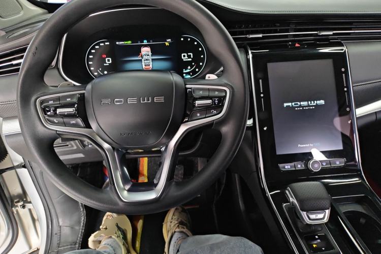 Used Roewe RX5 MAX 2019 300TGI Automatic 4G Connect Luxury Edition Center Console