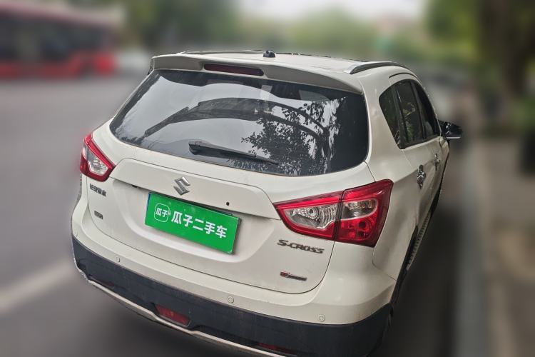 Used Suzuki S-Cross 2015 1.4T Automatic Two-Wheel Drive Prestige Model
