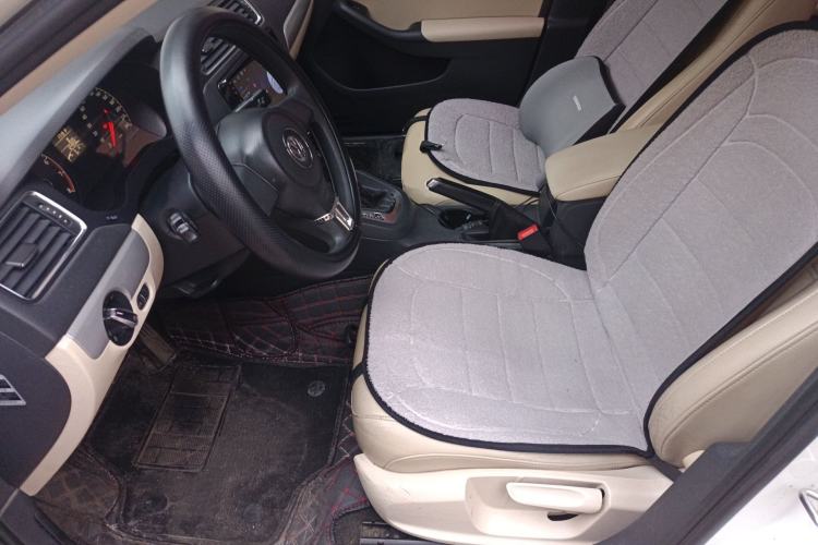 Used Volkswagen Sagitar 2012 1.6L Automatic Comfort Edition Left Front Seat