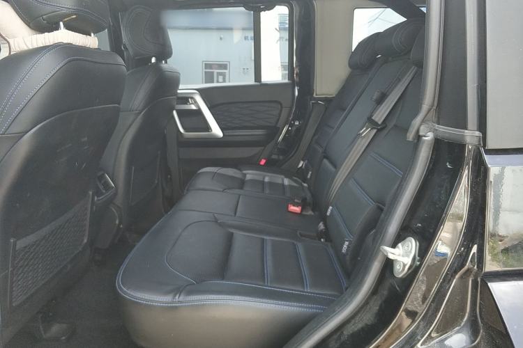 Used BAIC Off-Road BJ40 2023 2.0T Automatic Four-Wheel Drive Urban Hunter Edition Chivalrous Type Left Rear Seat