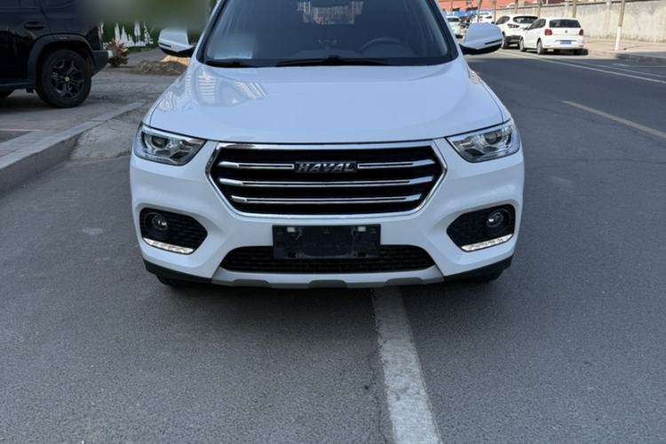 Used Haval H2 2018 Chuanxiang Edition Blue Badge 1.5T Manual Two-Wheel Drive Fashionable Model Exterior 1