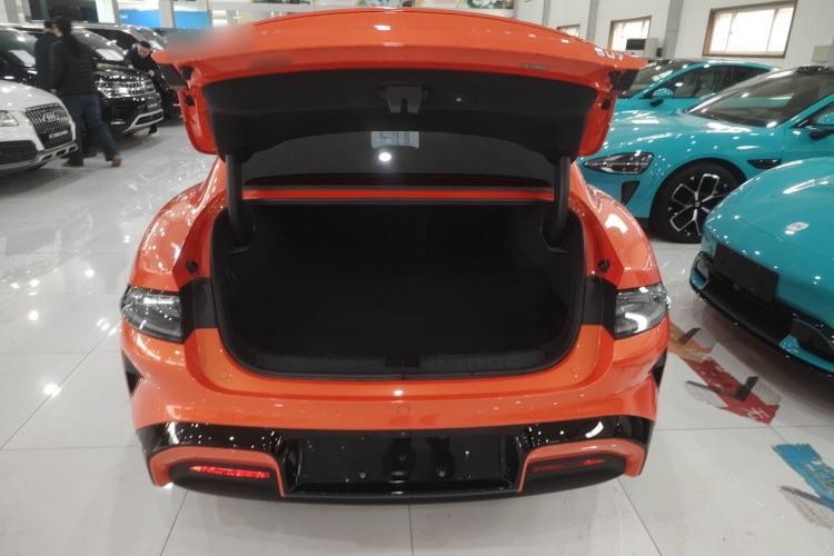 Used Xiaomi Auto SU7 2024 Rear-Drive Long-Range Intelligent Driving Version