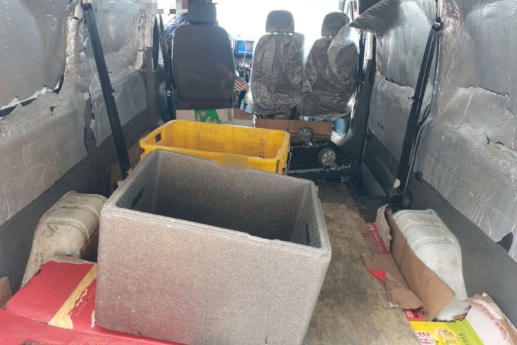 Used JMC Transit 2017 2.8T Commercial Version Short Wheelbase Mid-Roof 6/7/8-Seater JX493