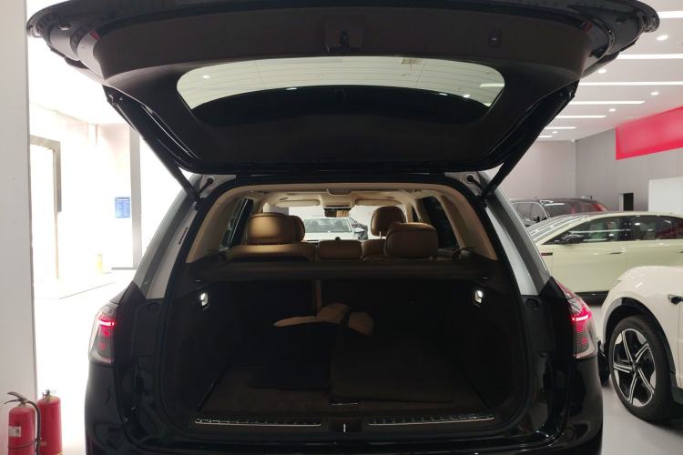 Used Hima AITO M9 2024 Range-Extended Ultra Version 52 kWh 5-Seater Model Trunk