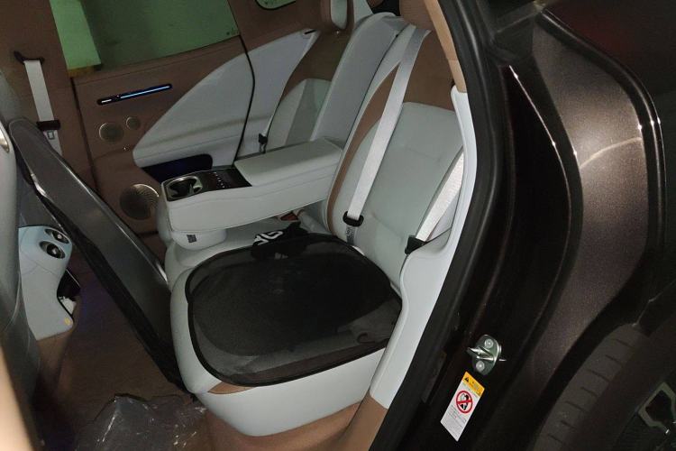 Used Avatr 07 2024 Max Pure Electric Edition Left Rear Seat