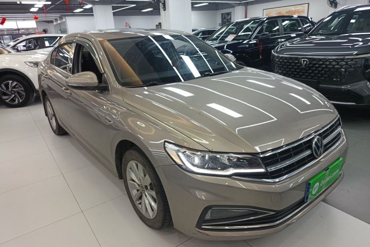 Used Volkswagen Bora 2021 1.5L Automatic Comfort Smart Connect Edition Front Right 45 Deg