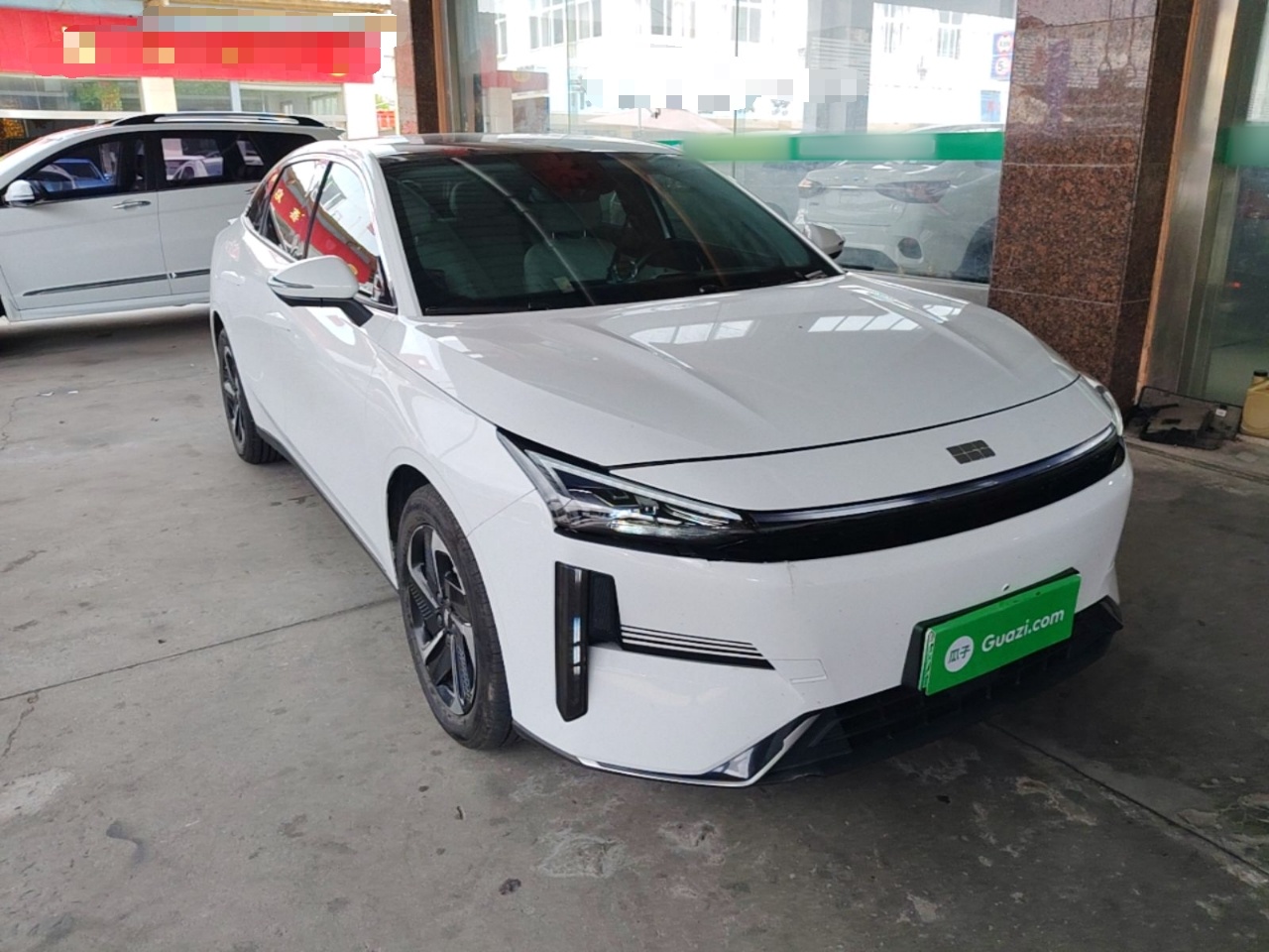 Geely Galaxy L6 2023 125km MAX — снимка 3