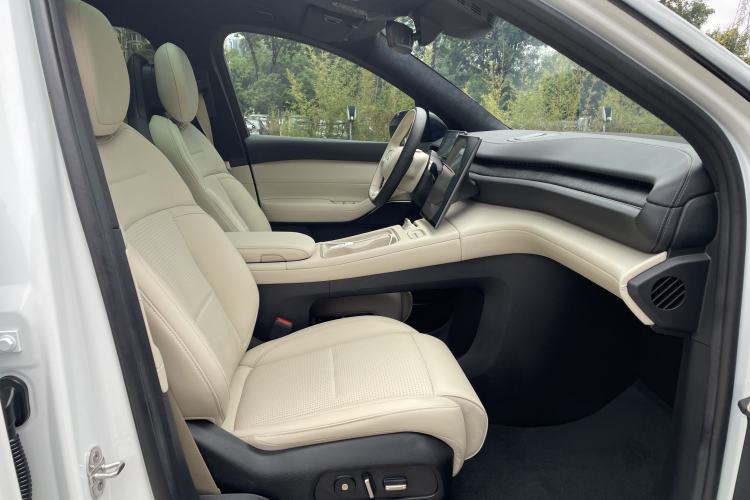 Used Nio ES6 2024 75 kWh Interior 3