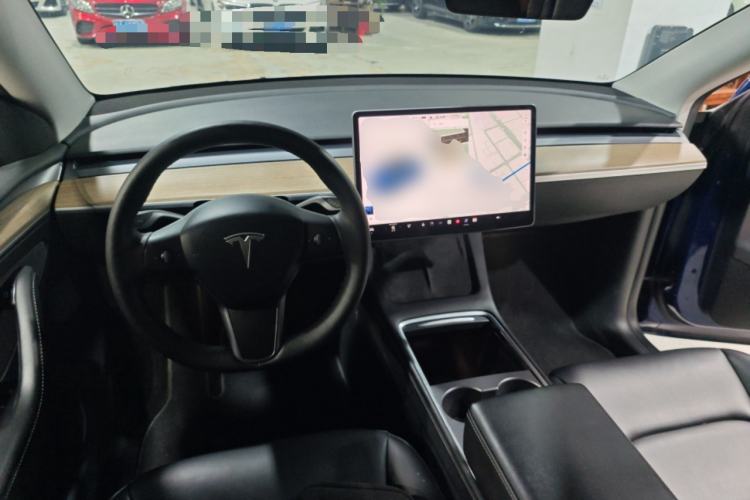 Used Tesla Model Y 2021 Long-Range All-Wheel-Drive Version 3D7
