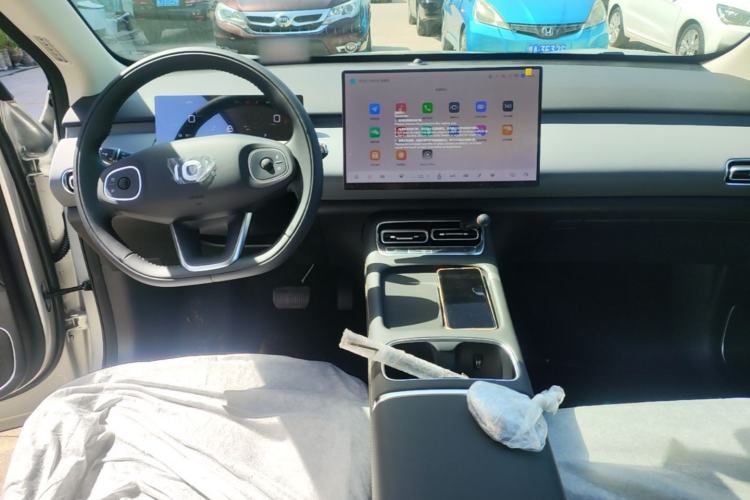 Used CHANGAN NEVO Q05 2026 Model 405Air Center Console