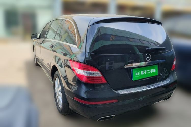 Used Mercedes-Benz R-Class 2017 R 320 4MATIC Business Edition Prestige Model Rear Left 45 Deg