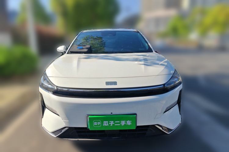 Used Geely Galaxy L6 2024 125km PLUS Dragon Edition Front