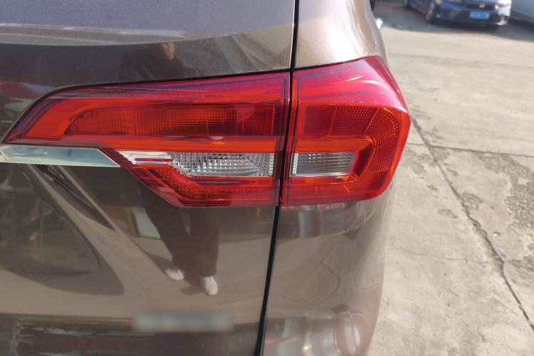 Used Haval M6 2019 1.5T DCT Two-Wheel Drive Elite Version China VI Standard