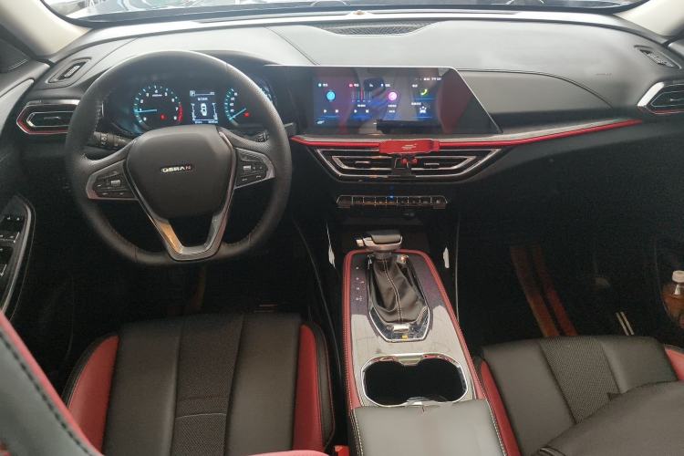 Used CHANGAN OSHAN X5 2021 Revised Version 1.5T DCT Luxury Edition Center Console