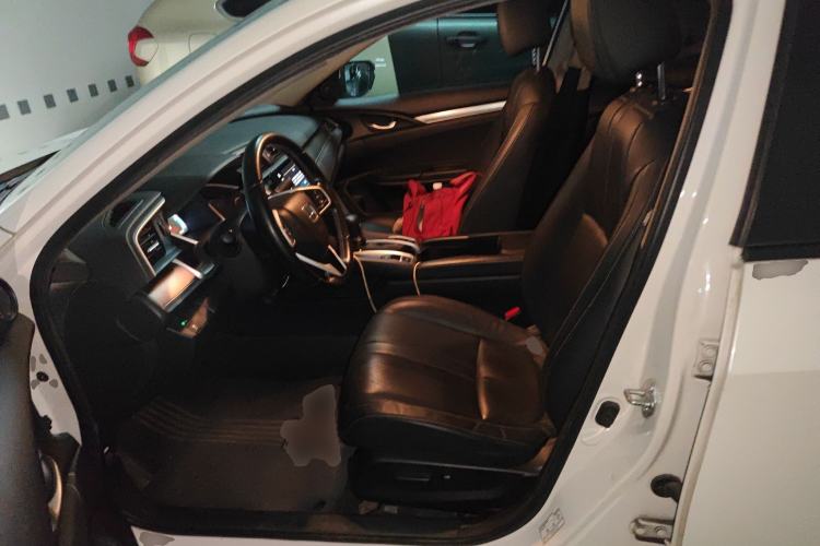 Used Honda Civic 2016 220TURBO CVT Prestige Edition
