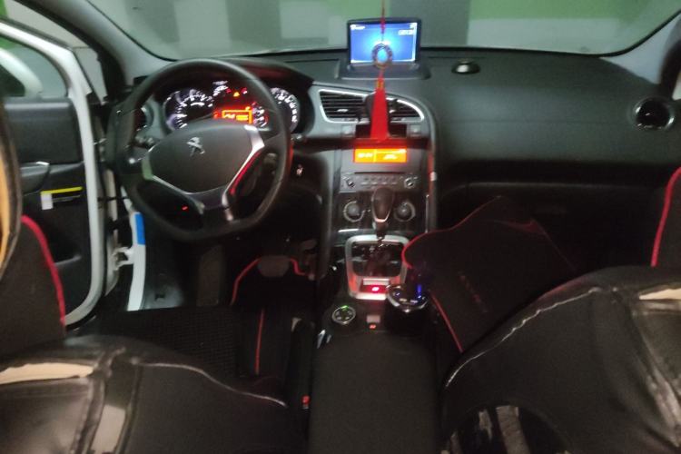 Used Peugeot 3008 2015 1.6THP Automatic Classic Edition
