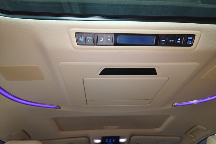 Used Toyota Alphard 2018 Revised Version 3.5L Premium Edition