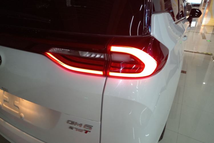 Used GAC Trumpchi M6 2019 270T DCT Luxury Edition (6-seater) China VI Right Rear Taillight