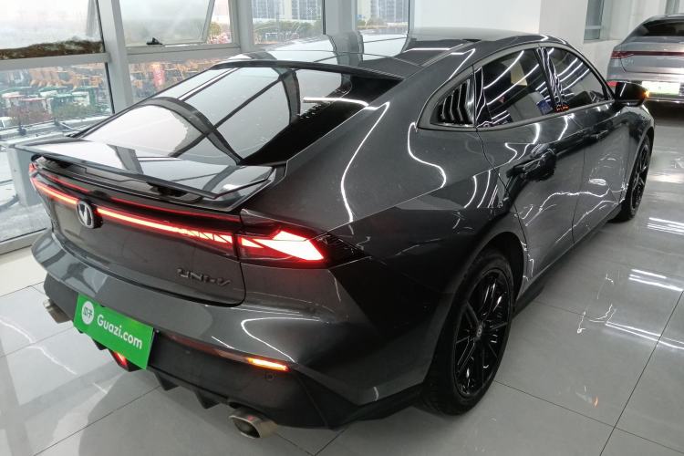 Used CHANGAN UNI-V 2022 1.5T Prestige Version
