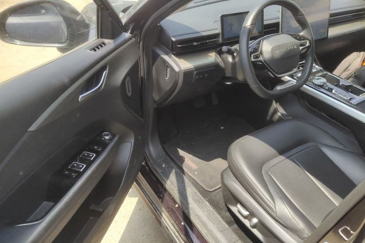 Used Wuling Xingguang 2023 150 Advanced Edition
