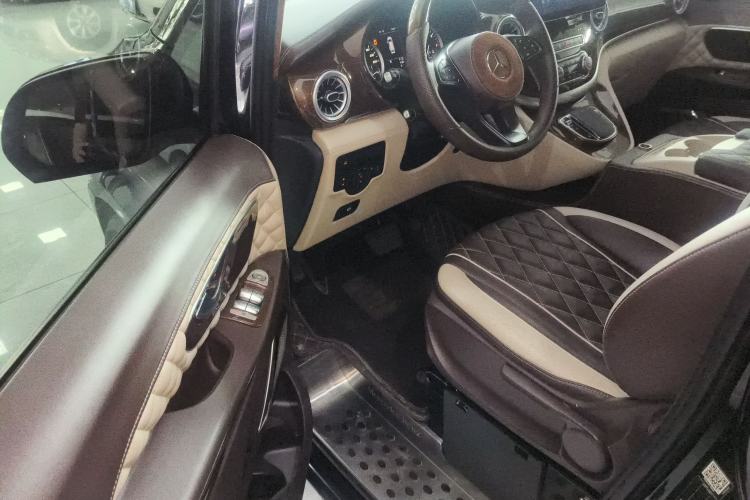 Used Mercedes-Benz Vito 2018 2.0T Business Version China VI Emission Standard
