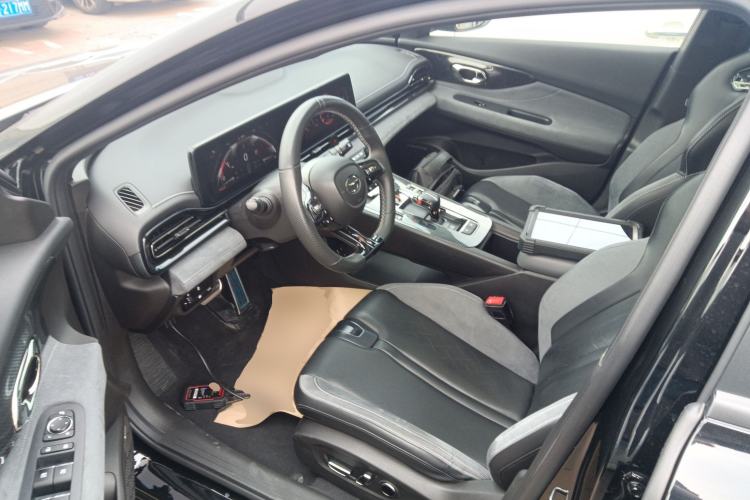 Used GAC Trumpchi EMPOW 2023 400T Automatic R MAX Left Front Seat