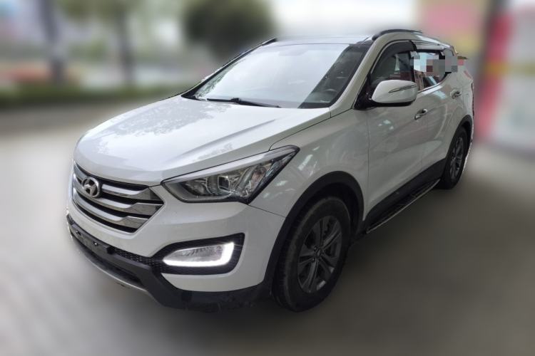 Used Hyundai Santa Fe 2015 2.4L Automatic Two-Wheel Drive Smart Version 5 Seats