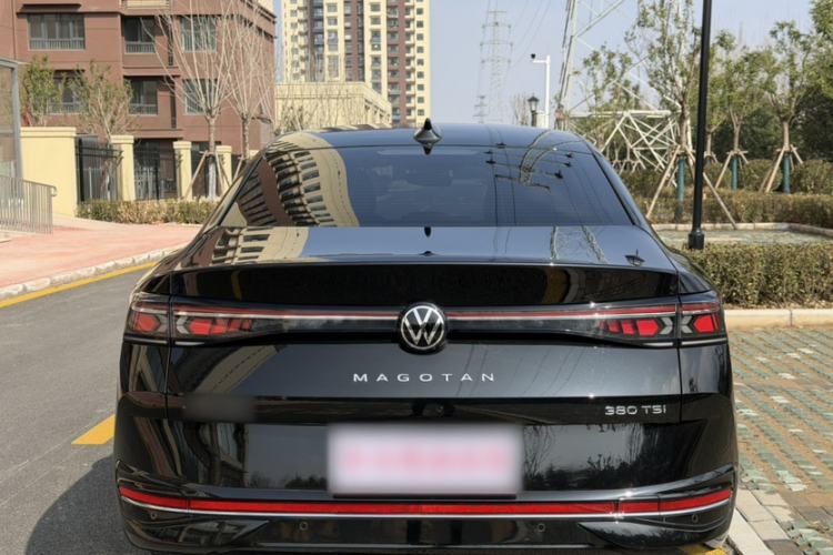Used Volkswagen Magotan 2024 380TSI DSG Prestige Edition DaMai Package