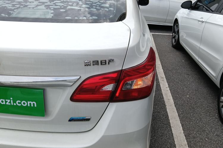 Used Nissan Sylphy 2019 1.6XV CVT Smart Connect Luxury Edition China V Standard Right Rear Taillight