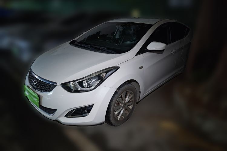 Used Hyundai Elantra (5th Generation / Langdong) 2016 1.6L Automatic Smart Version