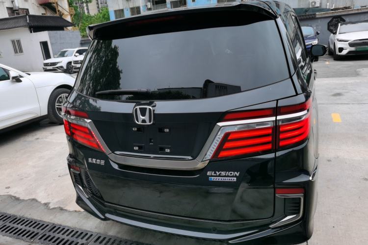 Used Honda Elysion 2019 2.0L Hybrid Luxury Edition
