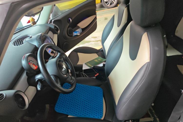 Used MINI 2011 1.6L ONE
