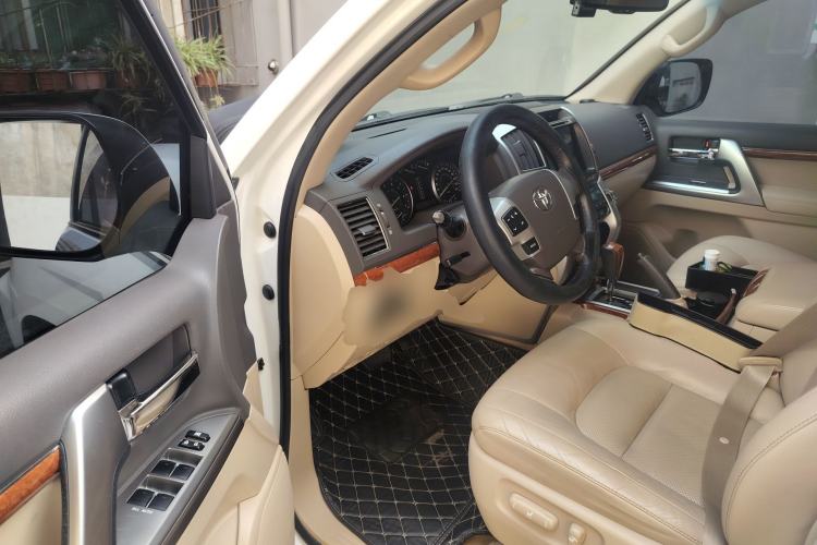 Used Toyota Land Cruiser 2012 4.0L Automatic VX