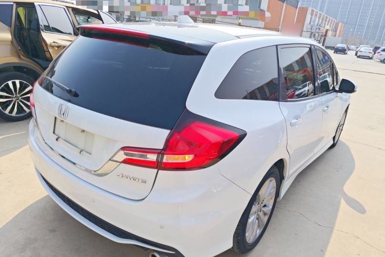 Used Honda Jade 2017 1.8L automatic Comfort version 5 seats
