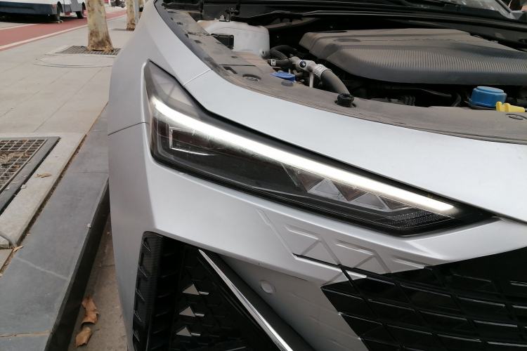 Used Changan UNI-V iDD 2023 Zhidian iDD 1.5T 113km Smart & Fun Version (Rapid Edition)