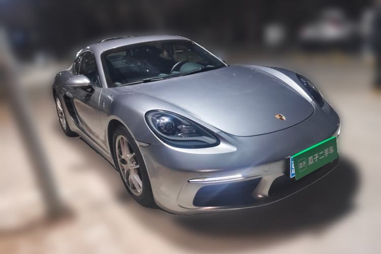 Used Porsche 718 2018 Cayman 2.0T Front Right 45 Deg