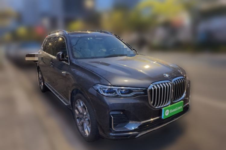 Used BMW X7 2021 xDrive40i Luxury Package with Premium Features