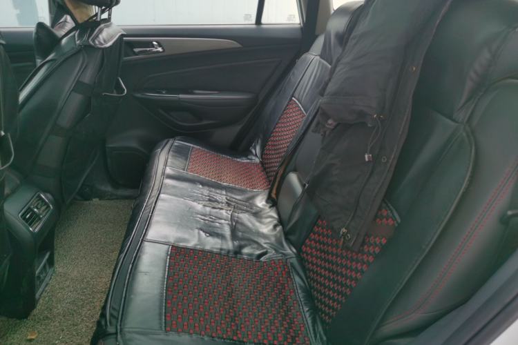 Used CHANGAN CS75 2017 Shangku Edition 1.5T Manual ZhiXiang Model
