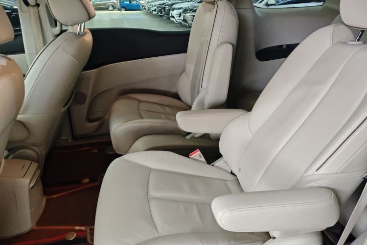 Used Buick GL8 2021 Land Cruiser Executive Class 652T Luxury Model