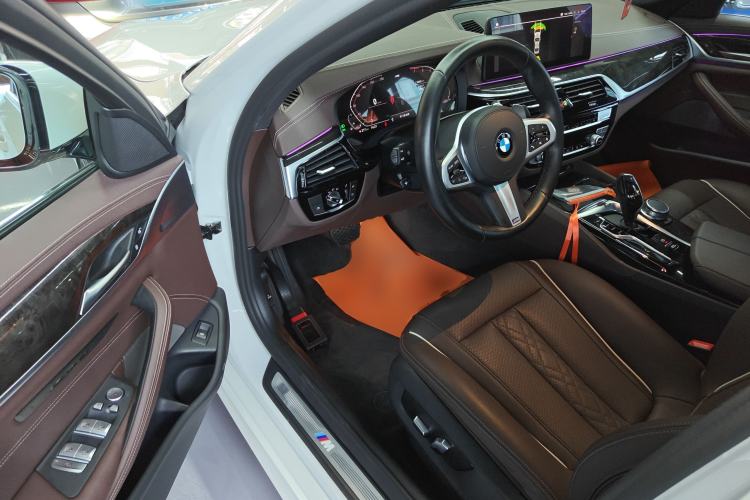 Used BMW 5 Series 2022 Restyled 530Li Leading Edition M Sport Package
