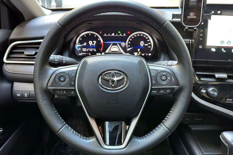 Used Toyota Camry 2021 2.5G Luxury Edition

