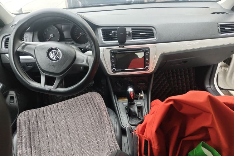 Used Volkswagen Lavida 2015 1.6L Automatic Fashion Edition