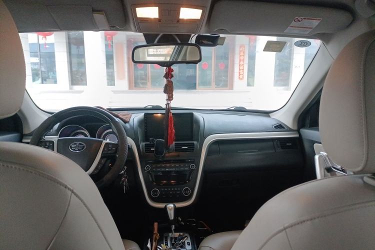 Used Bestune X80 2013 2.0L automatic luxury version